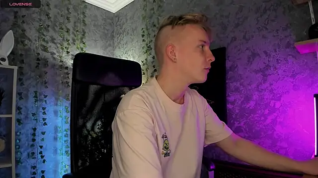 AlexxSweet online show from 10-24-25, 04:53