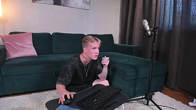 AlexxSweet online show from 06-25-26, 09:25