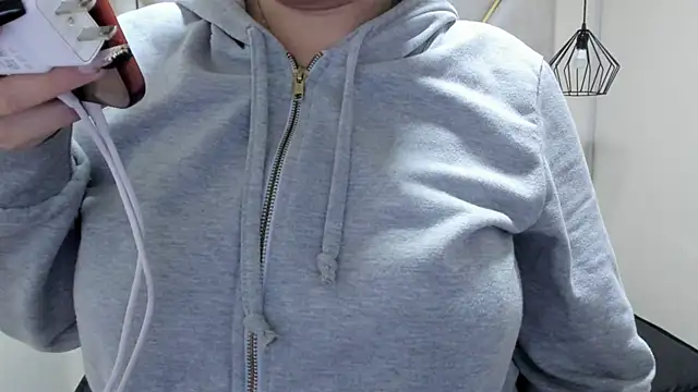 nalalye cruzz  online show from 03-05-25, 02:46