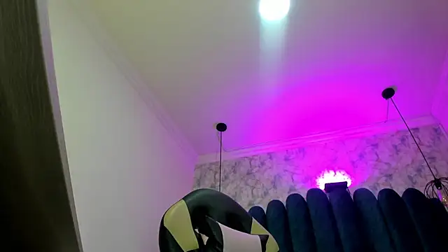 Snapshot of nalalye_cruzz_ chatting on 02-26-26, 03:49 nalalye cruzz online show from 02-26-26, 03:49