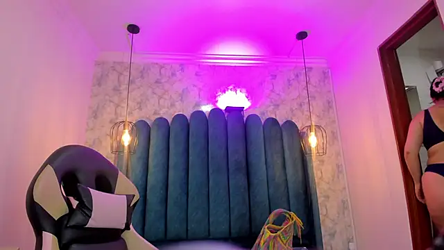 Snapshot of nalalye_cruzz_ chatting on 02-28-26, 02:56 nalalye cruzz online show from 02-28-26, 02:56