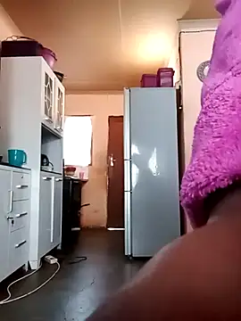 Snapshot of ZOQULUx chatting on 02-16-26, 05:03 ZOQULUx online show from 02-16-26, 05:03