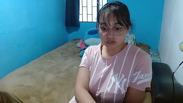 clarisse69 online show from 12-17-24, 10:22