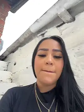 Luisa Fernandaa online show from 04-25-26, 08:50