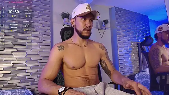 ARON TAYLER01 online show from 04-14-26, 10:32