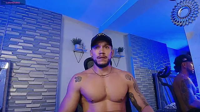 ARON TAYLER01 online show from 07-21-26, 02:08