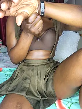 NicRaisaa online show from 04-30-26, 03:57