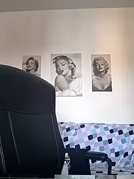 Snapshot of Ladykaos chatting on 03-07-26, 12:13 Ladykaos online show from 03-07-26, 12:13