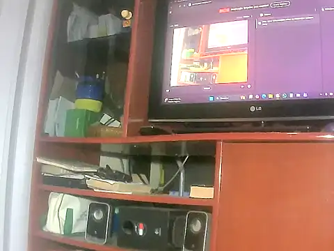 Snapshot of daneht chatting on 05-07-26, 01:38 daneht online show from 05-07-26, 01:38