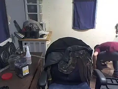 Snapshot of CloudDadddyyy420 chatting on 02-11-26, 12:04 CloudDadddyyy420 online show from 02-11-26, 12:04