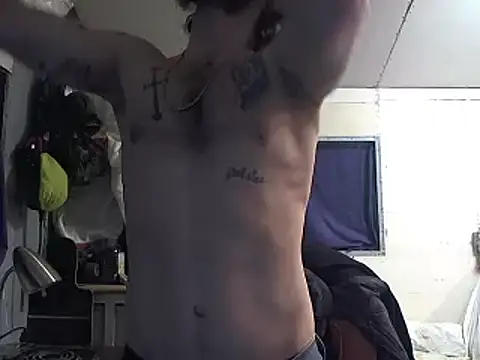 Snapshot of CloudDadddyyy420 chatting on 02-12-26, 01:06 CloudDadddyyy420 online show from 02-12-26, 01:06