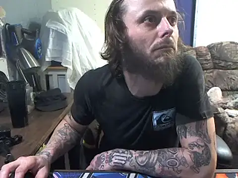 Snapshot of CloudDadddyyy420 chatting on 02-14-26, 09:22 CloudDadddyyy420 online show from 02-14-26, 09:22