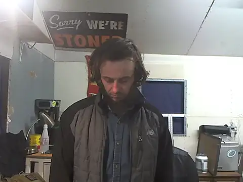 Snapshot of CloudDadddyyy420 chatting on 02-23-26, 01:08 CloudDadddyyy420 online show from 02-23-26, 01:08