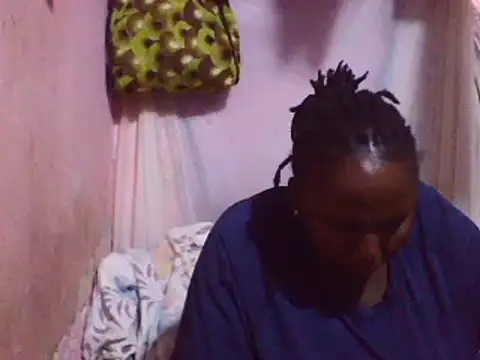 Snapshot of big_clits chatting on 03-17-25, 05:34 big clits online show from 03-17-25, 05:34