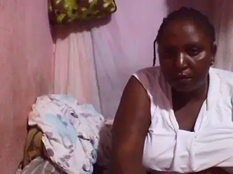 Snapshot of big_clits chatting on 03-18-25, 04:15 big clits online show from 03-18-25, 04:15