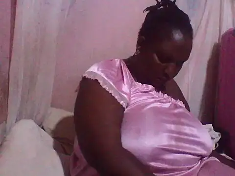 Snapshot of big_clits chatting on 09-13-25, 11:15 big clits online show from 09-13-25, 11:15