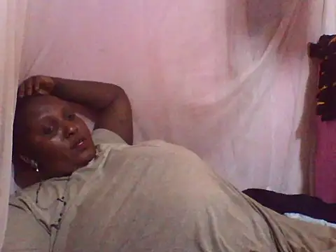 Snapshot of big_clits chatting on 10-09-25, 10:02 big clits online show from 10-09-25, 10:02