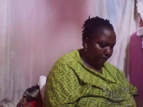 Snapshot of big_clits chatting on 10-11-25, 03:06 big clits online show from 10-11-25, 03:06