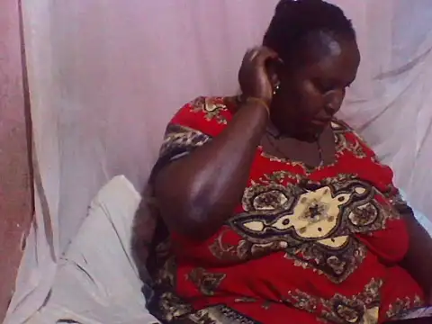 Snapshot of big_clits chatting on 10-14-25, 04:08 big clits online show from 10-14-25, 04:08