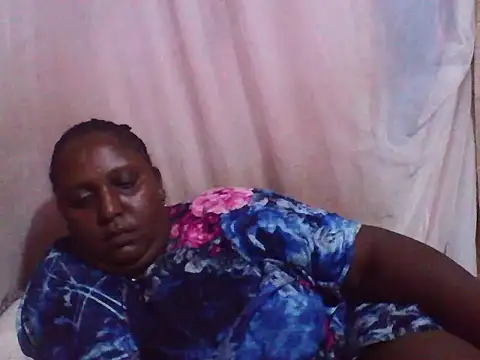 Snapshot of big_clits chatting on 10-27-25, 08:13 big clits online show from 10-27-25, 08:13