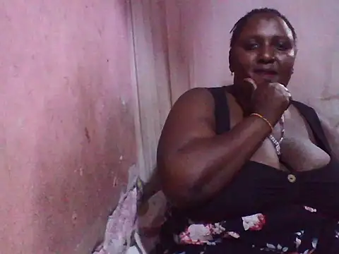 Snapshot of big_clits chatting on 11-11-25, 01:44 big clits online show from 11-11-25, 01:44