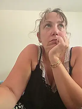 Wisie Cutie online show from 06-19-26, 02:10