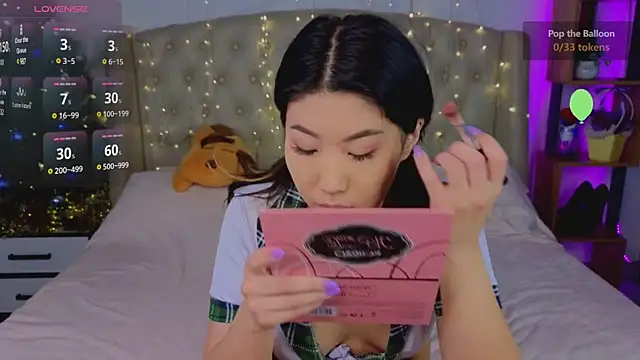 Wendy  Hills online show from 12-30-24, 06:42