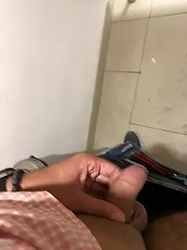 Snapshot of par_0111 chatting on 02-14-26, 08:22 par 0111 online show from 02-14-26, 08:22