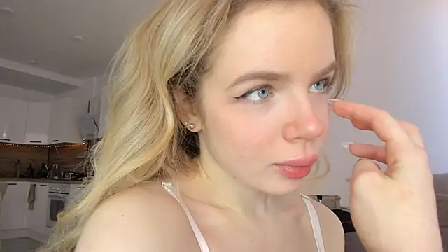 lit asella online show from 02-24-25, 09:32