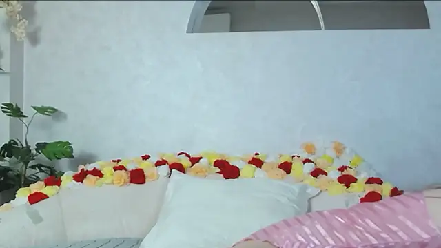 Snapshot of MollyBrams chatting on 03-16-26, 04:40 MollyBrams online show from 03-16-26, 04:40