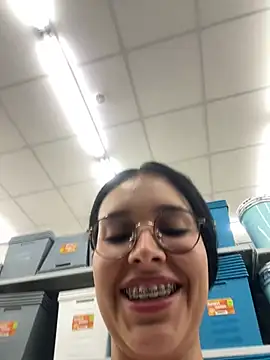 Snapshot of Annya-sweet chatting on 01-21-25, 02:26 Annya-sweet online show from 01-21-25, 02:26