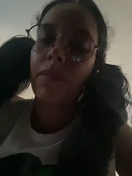 Snapshot of Annya-sweet chatting on 01-29-25, 02:42 Annya-sweet online show from 01-29-25, 02:42