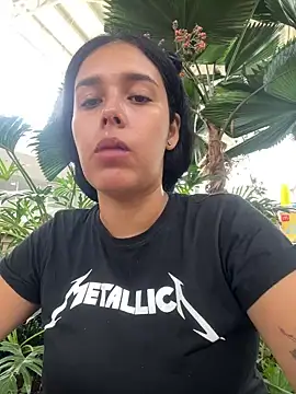 Snapshot of Annya-sweet chatting on 02-04-25, 03:15 Annya-sweet online show from 02-04-25, 03:15