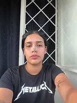 Snapshot of Annya-sweet chatting on 02-04-25, 09:20 Annya-sweet online show from 02-04-25, 09:20