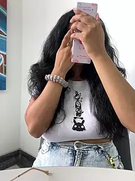 Snapshot of Annya-sweet chatting on 03-01-25, 02:55 Annya-sweet online show from 03-01-25, 02:55