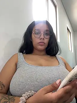 Snapshot of Annya-sweet chatting on 03-03-25, 03:09 Annya-sweet online show from 03-03-25, 03:09