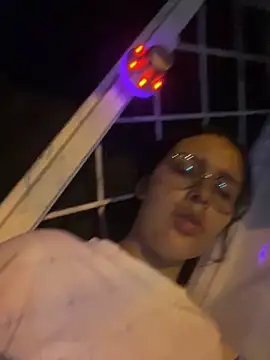 Snapshot of Annya-sweet chatting on 03-06-25, 02:18 Annya-sweet online show from 03-06-25, 02:18