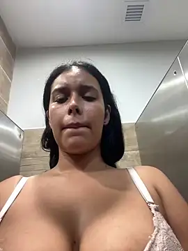 Snapshot of Annya-sweet chatting on 03-10-25, 05:39 Annya-sweet online show from 03-10-25, 05:39