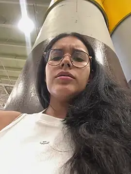 Snapshot of Annya-sweet chatting on 03-11-25, 05:57 Annya-sweet online show from 03-11-25, 05:57