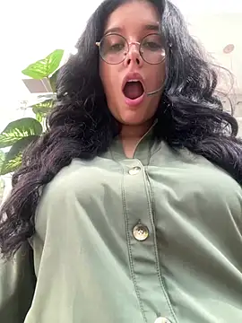 Snapshot of Annya-sweet chatting on 03-15-25, 02:23 Annya-sweet online show from 03-15-25, 02:23