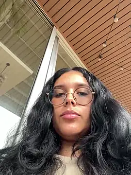 Snapshot of Annya-sweet chatting on 03-17-25, 05:27 Annya-sweet online show from 03-17-25, 05:27