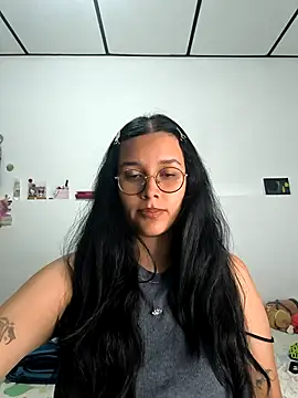 Snapshot of Annya-sweet chatting on 09-18-25, 01:46 Annya-sweet online show from 09-18-25, 01:46