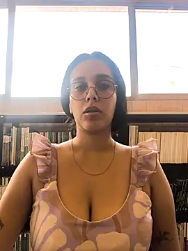 Snapshot of Annya-sweet chatting on 09-23-25, 02:42 Annya-sweet online show from 09-23-25, 02:42