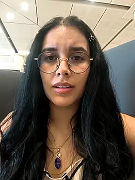 Snapshot of Annya-sweet chatting on 09-26-25, 02:32 Annya-sweet online show from 09-26-25, 02:32