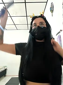 Snapshot of Annya-sweet chatting on 12-15-25, 03:16 Annya-sweet online show from 12-15-25, 03:16