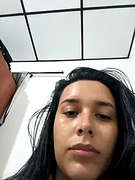 Snapshot of Annya-sweet chatting on 12-16-25, 04:39 Annya-sweet online show from 12-16-25, 04:39