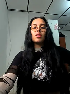 Snapshot of Annya-sweet chatting on 01-08-26, 03:14 Annya-sweet online show from 01-08-26, 03:14