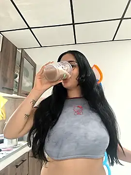 Snapshot of Annya-sweet chatting on 01-09-26, 03:26 Annya-sweet online show from 01-09-26, 03:26