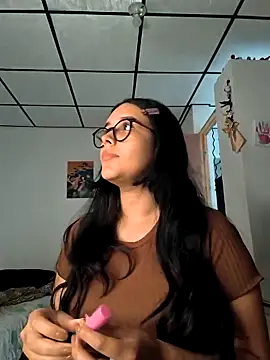 Snapshot of Annya-sweet chatting on 02-21-26, 02:29 Annya-sweet online show from 02-21-26, 02:29