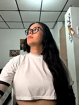 Snapshot of Annya-sweet chatting on 03-11-26, 02:34 Annya-sweet online show from 03-11-26, 02:34